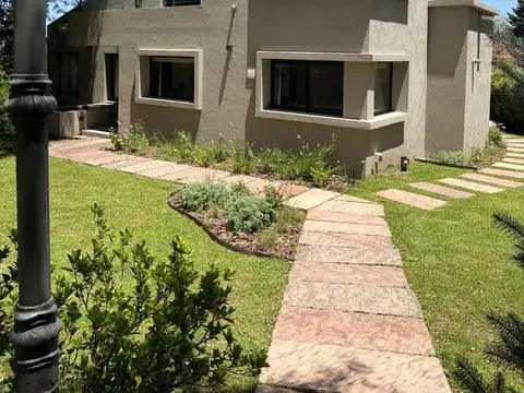 Casa en Alquiler Temporal de 2 dormitorios