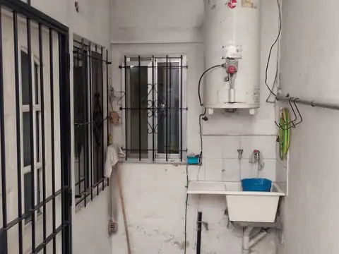 Depto Tipo Casa en Venta en Lanus Oeste, USD 60.000