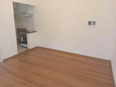 Depto Tipo Casa en Alquiler de 2 ambientes