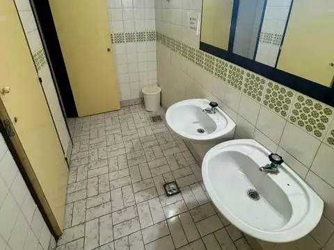 Oficina en Venta - Edificio Apto profesional