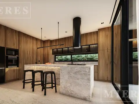 Casa 6 ambientes con 5 baños