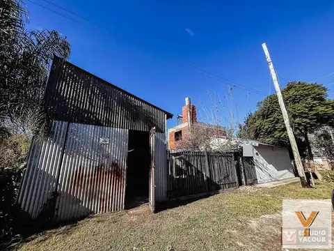 Casa 2 ambientes con 1 baño