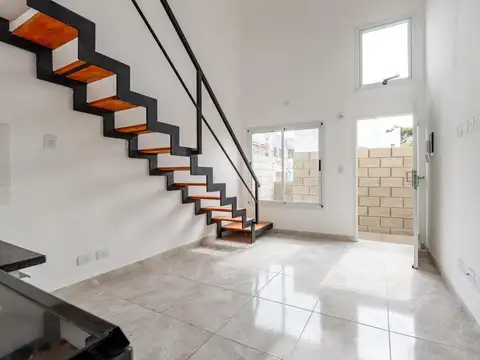 Depto Tipo Casa en Venta al Noreste