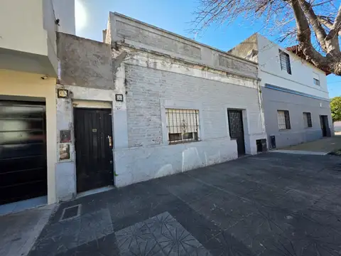 En Venta en Villa Lynch 2 Casas Juntas Patio y Terraza F: 10628