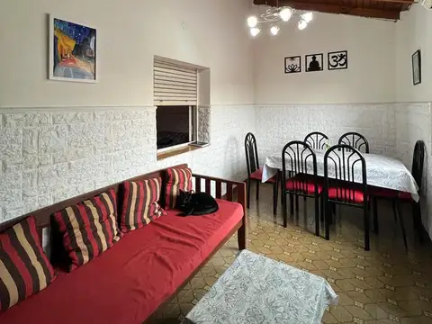 Amplio depto PH en venta sobre al Founrouge 3300 