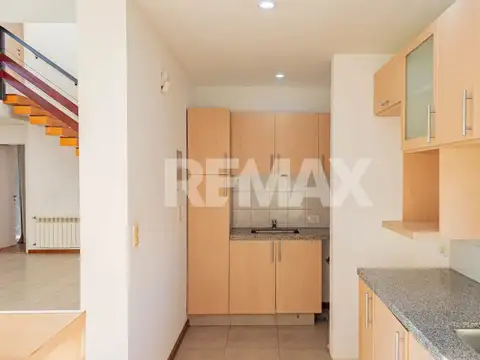 ALQUILER CASA GERENCIAL 4 DORM COMAHUE GOLF CLUB