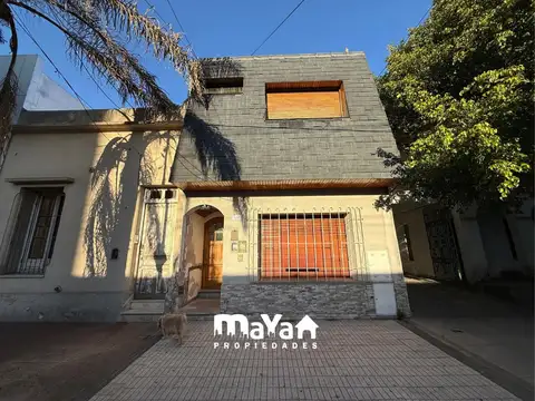 CASA EN VENTA - CAMPANA