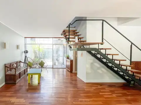 Depto Tipo Casa en Alquiler de 4 ambientes