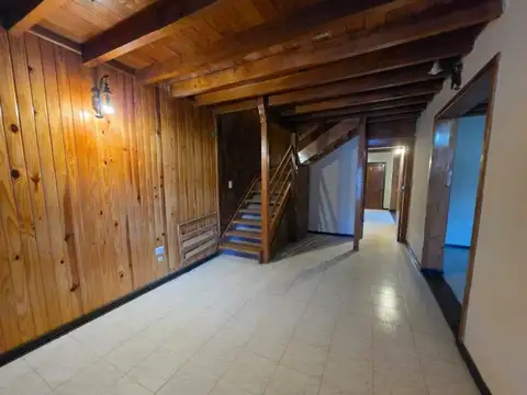 Departamento en Alquiler con 2 cocheras