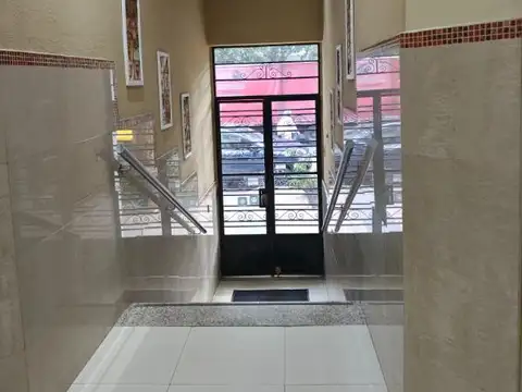 Avenida Hipólito Yrigoyen 4000