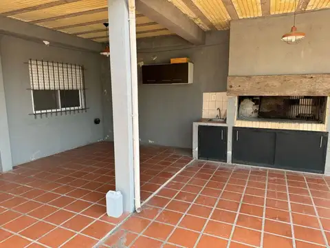 Casa en Alquiler en Campana, $ 700.000