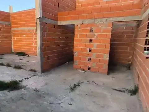 VENTA DE CASA EN CONSTRUCCION