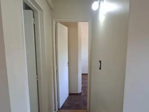 Departamento en Alquiler en Santos Lugares, $ 600.000