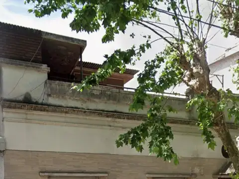 CASA sobre terreno propio, multi familiar, apto constriccion,