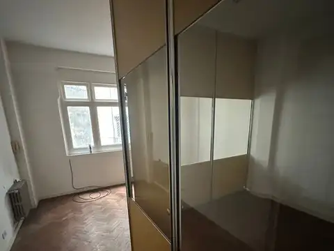 Alquiler Excelentes Oficinas 40 m² Frente y Contra