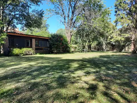 Casa en venta - 2 Dormitorios 3 Baños - Cochera - 1.200Mts2 - Roldán, Santa Fe