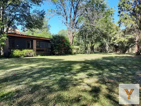 Casa en venta - 2 Dormitorios 3 Baños - Cochera - 1.200Mts2 - Roldán, Santa Fe