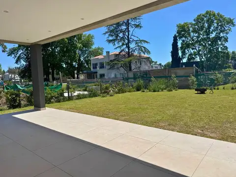 Casa en Venta al Este