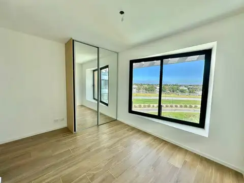 Departamento 4 ambientes con 3 baños