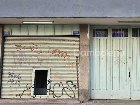 Deposito en Alquiler en Paso del Rey, Moreno