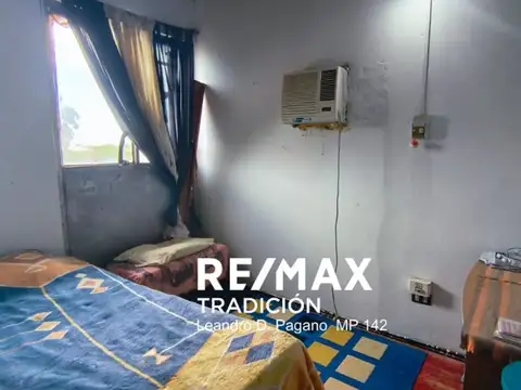 Departamento 6 ambientes con 2 baños