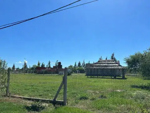 Terreno en venta Lagos del Leyes 915 m2