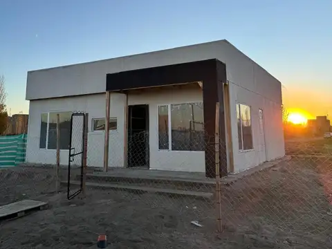 CASA EN ALQUILER BARRIO PRIMA TERRA CENTENARIO