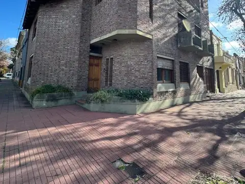 Amplia Casa en Calle 23 y 30