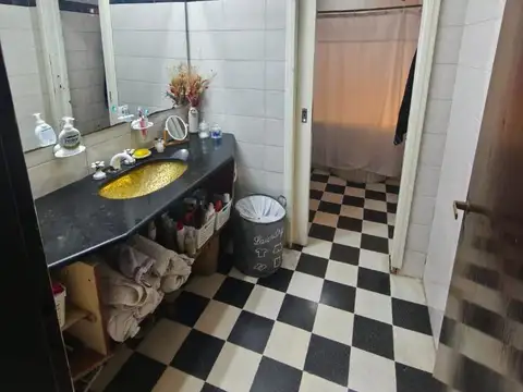 VENTA PH 3 ambientes más monoambiente y cuarto deposito