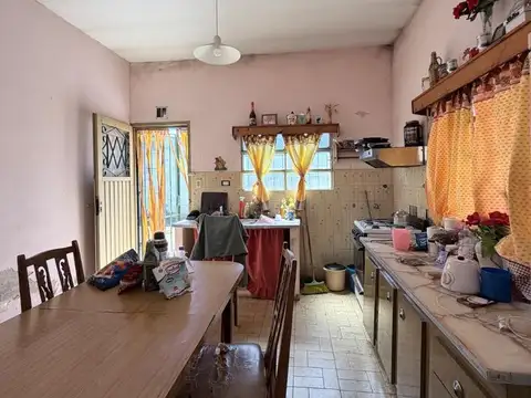 Casa en Venta en Berazategui, USD 57.000