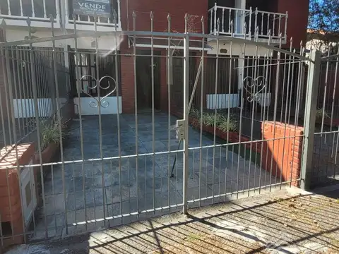 Depto Tipo Casa en Venta de 4 ambientes