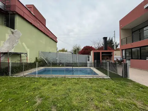 Casa en Alquiler en Ringuelet, USD 1.600