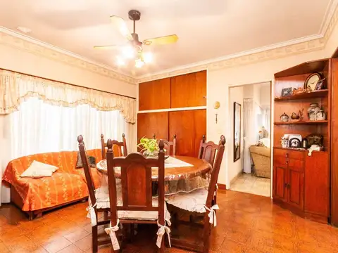 Casa 4 ambientes con 1 baño