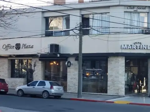 OFICINA  1  AV. ROCCA Y 25 DE MAYO - COMPLEJO OFFICE PLAZA