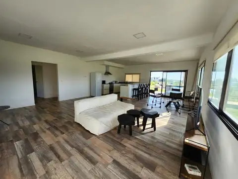 Casa en Venta en Loma Verde, USD 200.000