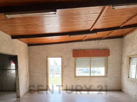 Casa 2 ambientes con 1 baño