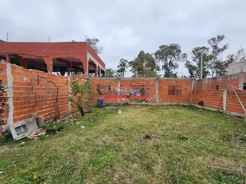 LOTE DE 340 M² CON ENCADENADO EN RAFAEL CASTILLO