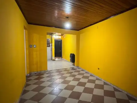 CASA 4 AMBIENTES VENTA BURZACO CON QUINCHO, GARAJE