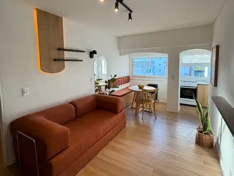 Mitre 1800, Piso 7
