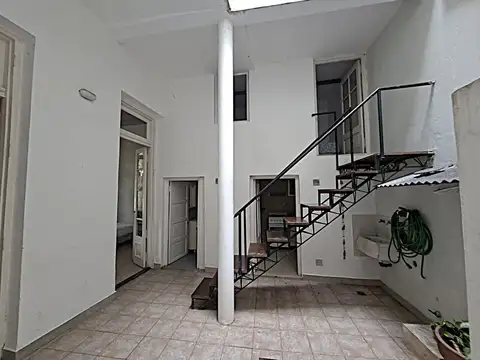Depto Tipo Casa en Venta de 4 dormitorios