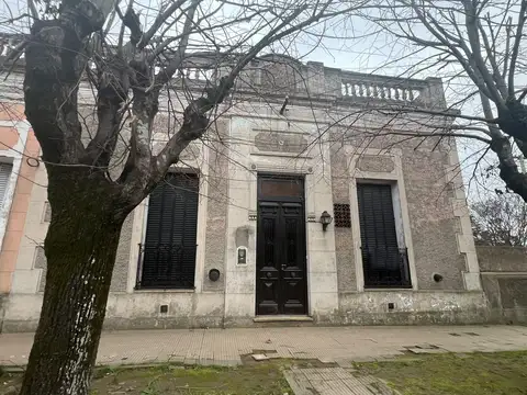 CASA ESTILO ANTIGUO EN VENTA