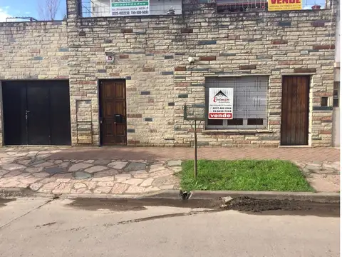 Casa en Venta con 3 cocheras