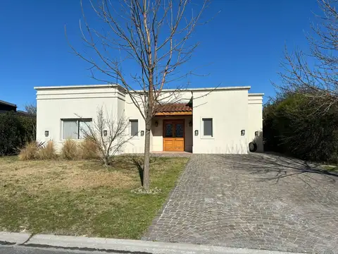 Casa de una planta en lote interna, Canton Puerto