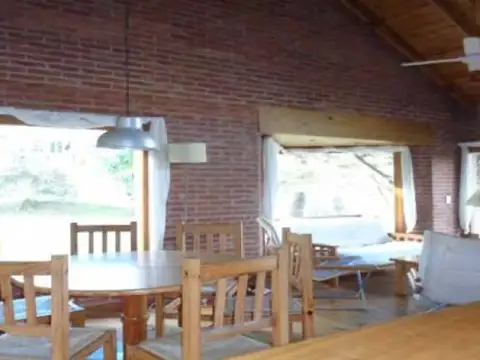 Los Condores e/ Guiraldez y Williams 100