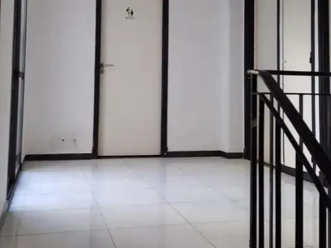 Depto Tipo Casa en Alquiler de 5 ambientes