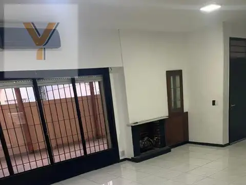 Depto Tipo Casa 5 ambientes con 2 baños