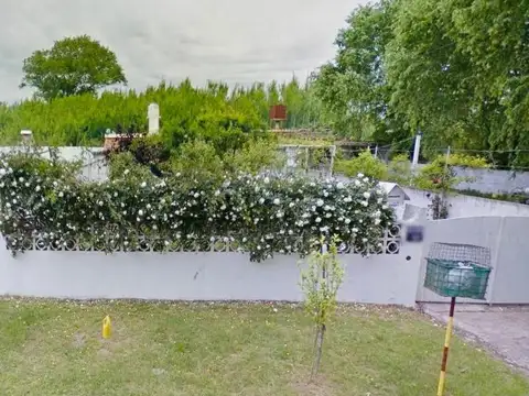 Casa en venta - 2 Dormitorios 1 Baño - 350Mts2 - Las Toninas