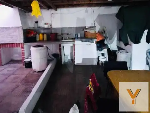 Casa 3 ambientes con 1 baño