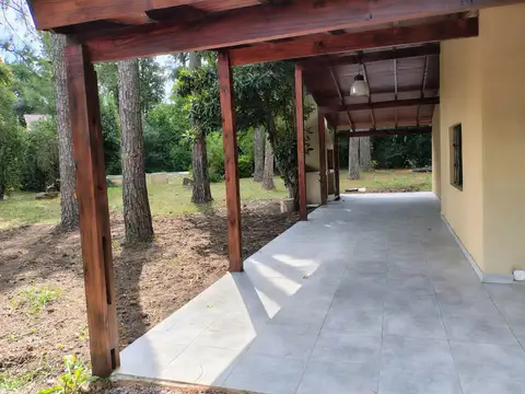 Casa en Alquiler en Los Pinos, $ 1.000.000