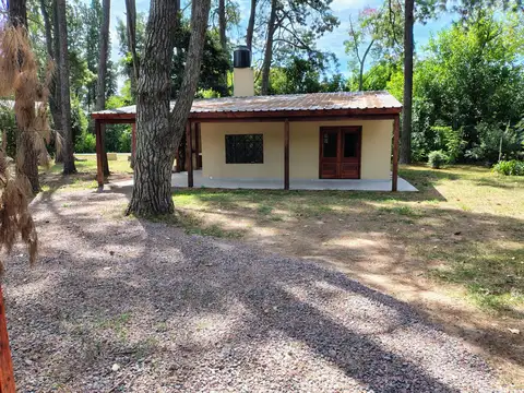 Casa 3 ambientes con 1 baño